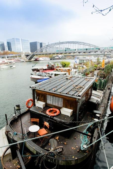 Péniche - Le Nénuphar Hotel Parigi Esterno foto